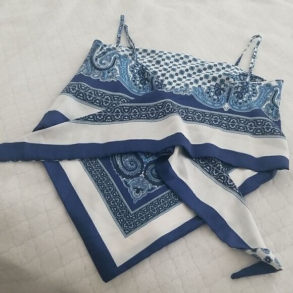 Blue Bandana Top Medium NWOT very sulky - Picture 10 of 10